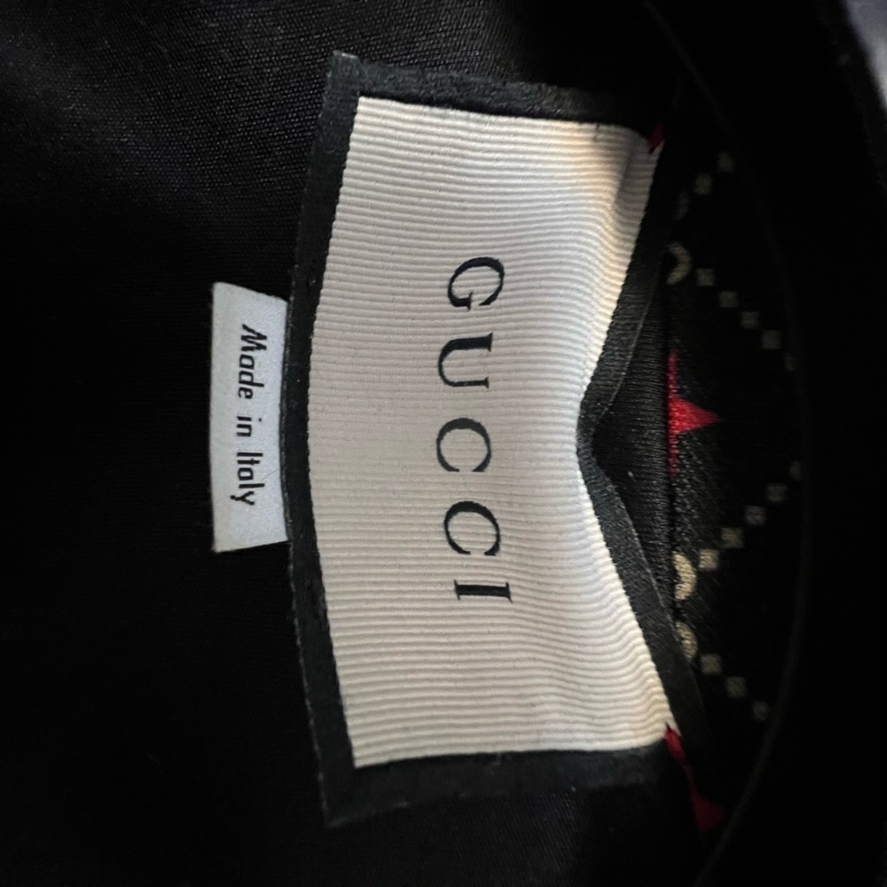 Authentic Gucci - Picture 7 of 8